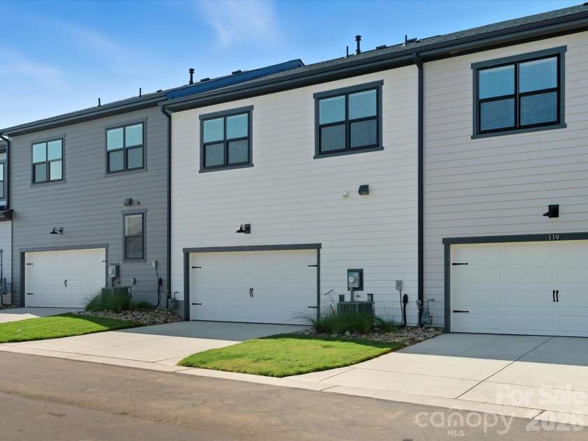 121 Armstrong Road, Belmont, NC 28012.  MLS# CAR4361247, YatesRealty ID 22646. 2 bay rear load garage