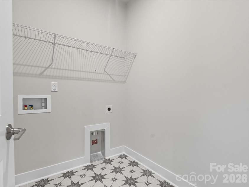 121 Armstrong Road, Belmont, NC 28012.  MLS# CAR4361247, YatesRealty ID 22646. Laundry