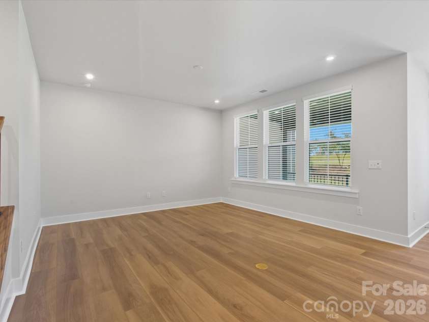 121 Armstrong Road, Belmont, NC 28012.  MLS# CAR4361247, YatesRealty ID 22646. Living Room 