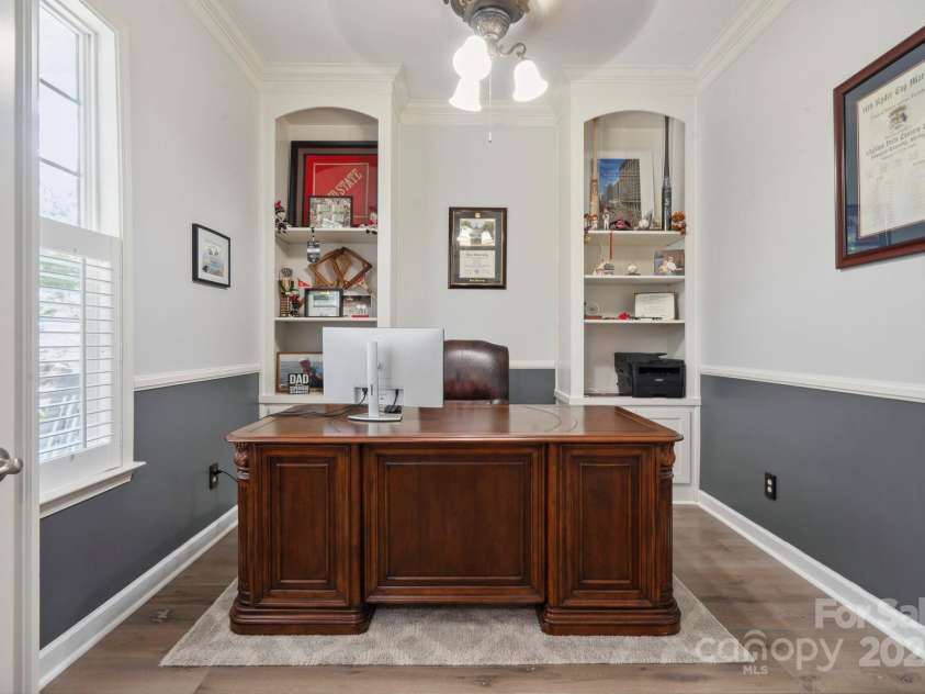 17711 North Shore Circle, Cornelius, NC 28031.  MLS# CAR4273931, YatesRealty ID 22646. Office to the left upon entering