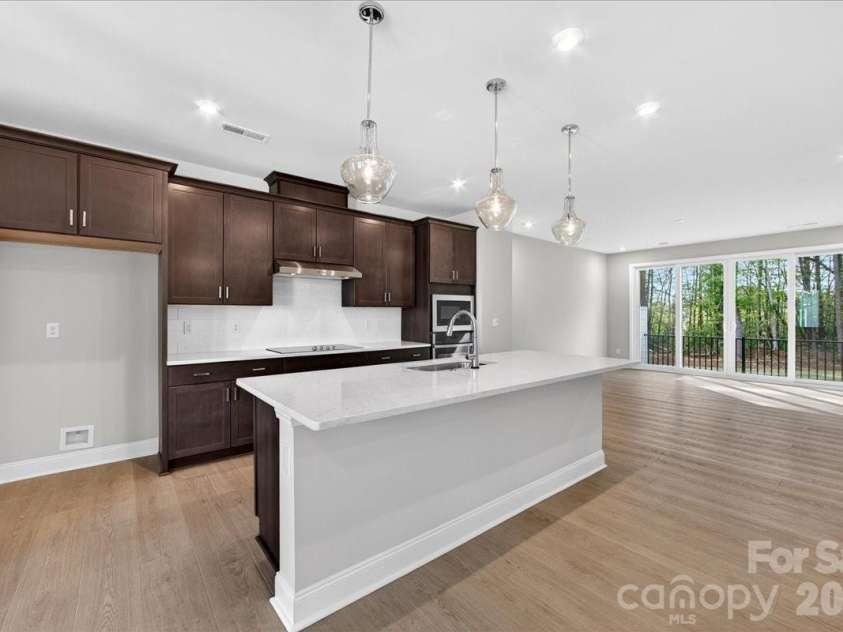 7933 Cedarsmith Court, Charlotte, NC 28217.  MLS# CAR4367732, YatesRealty ID 22647. Open concept living with ample natural light