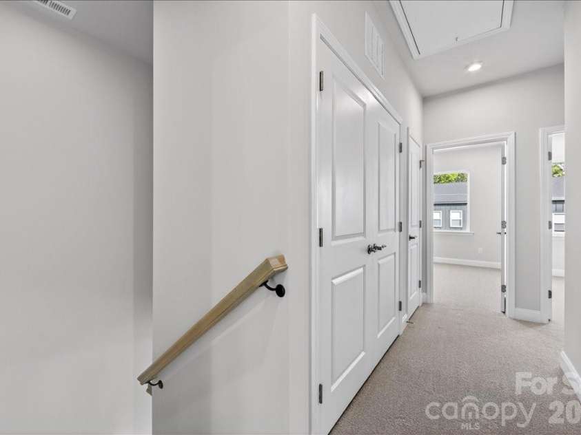 7933 Cedarsmith Court, Charlotte, NC 28217.  MLS# CAR4367732, YatesRealty ID 22647. Third floor landing