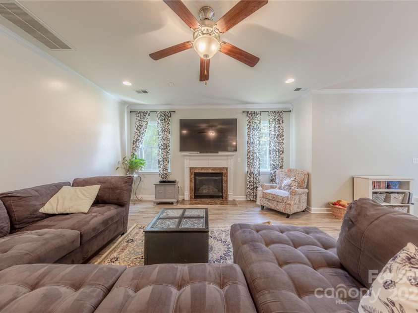 516 Fair Oaks Drive, Fort Mill, SC 29708.  MLS# CAR4267064, YatesRealty ID 22648. Fireplace
