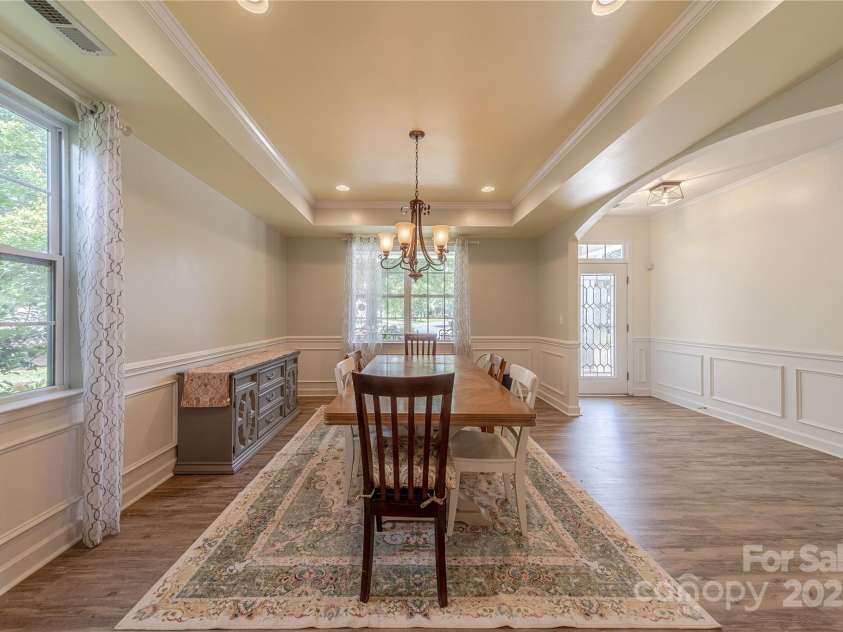 516 Fair Oaks Drive, Fort Mill, SC 29708.  MLS# CAR4267064, YatesRealty ID 22648. Tray Ceiling