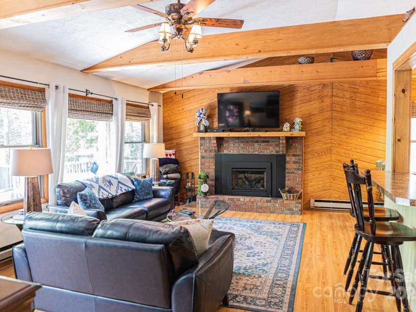 76 Creekside Drive, Maggie Valley, NC 28751.  MLS# CAR4230568, YatesRealty ID 2265. 