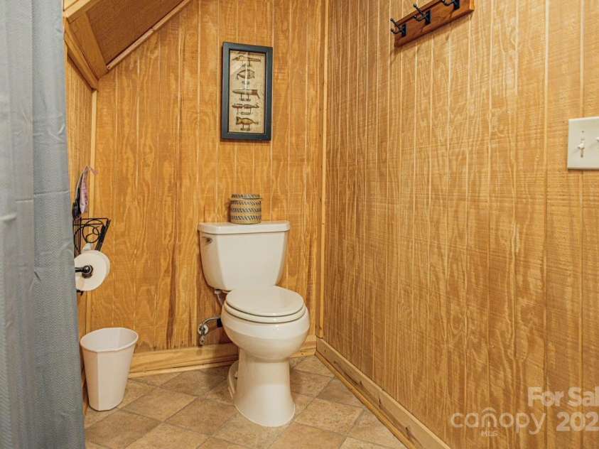 76 Creekside Drive, Maggie Valley, NC 28751.  MLS# CAR4230568, YatesRealty ID 2265. 