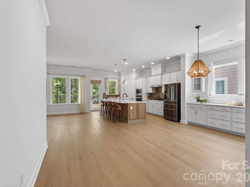 1405 Encore Lane, Waxhaw, NC 28173.  MLS# CAR4366207, YatesRealty ID 22650. Front Entrance Hallway to Dining Area to Kitchen