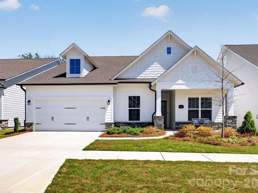 1405 Encore Lane, Waxhaw, NC 28173.  MLS# CAR4366207, YatesRealty ID 22650. Front Exterior