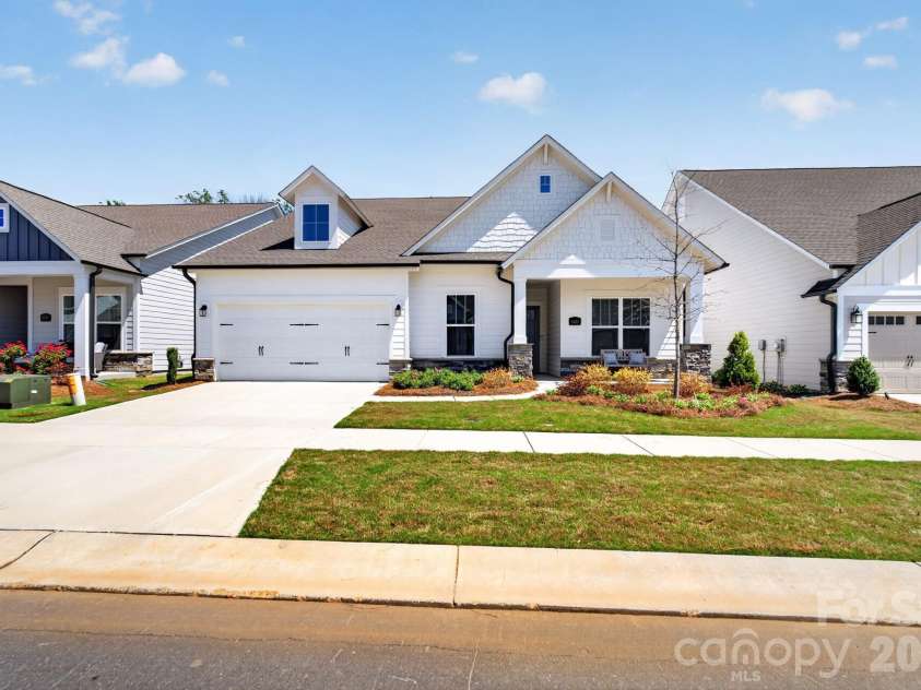1405 Encore Lane, Waxhaw, NC 28173.  MLS# CAR4366207, YatesRealty ID 22650. Front Exterior