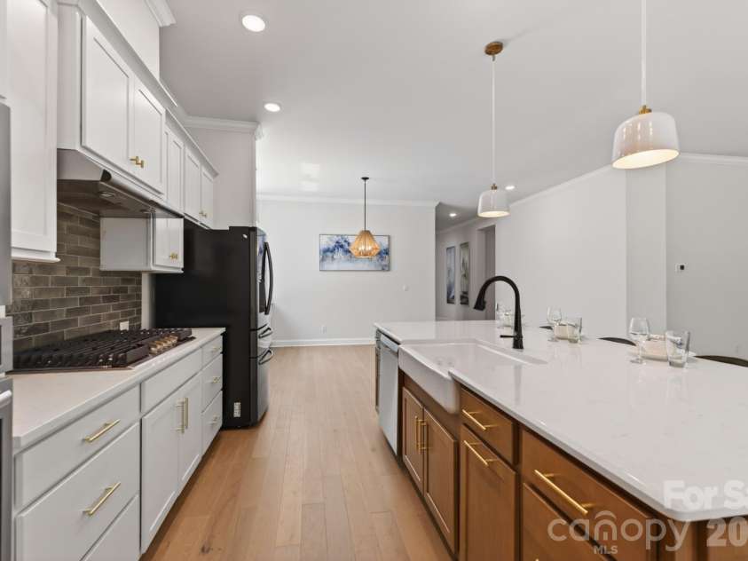 1405 Encore Lane, Waxhaw, NC 28173.  MLS# CAR4366207, YatesRealty ID 22650. Kitchen