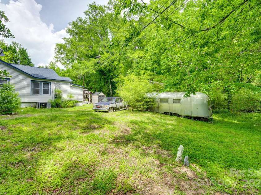 622 Neelys Creek Road, Rock Hill, SC 29730.  MLS# CAR4255792, YatesRealty ID 22651. 