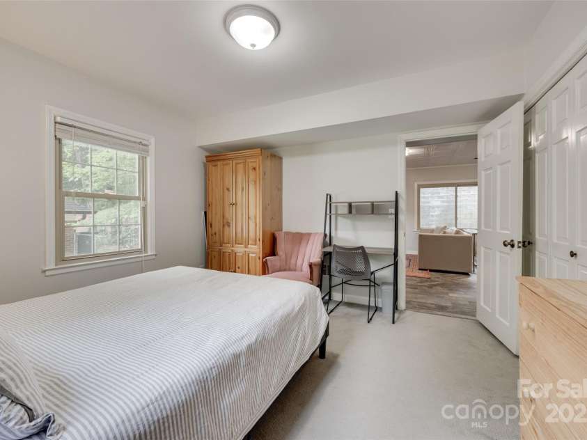 6626 Rocky Falls Road, Charlotte, NC 28211.  MLS# CAR4262887, YatesRealty ID 22652. 