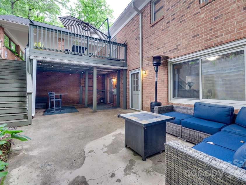 6626 Rocky Falls Road, Charlotte, NC 28211.  MLS# CAR4262887, YatesRealty ID 22652. 