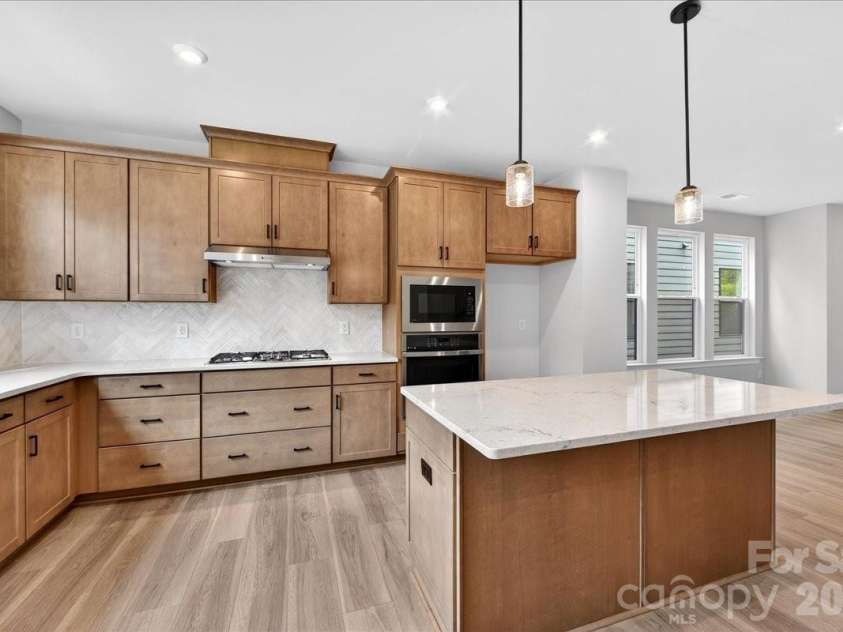 420 Old Town Village Road, Waxhaw, NC 28173.  MLS# CAR4375693, YatesRealty ID 22653. Ample kitchen storage