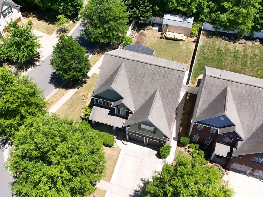 9303 Turning Wheel Drive, Charlotte, NC 28214.  MLS# CAR4377555, YatesRealty ID 22655. Aerial, Front