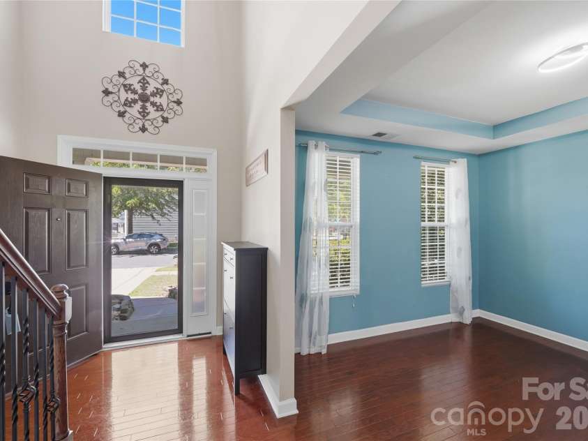 9303 Turning Wheel Drive, Charlotte, NC 28214.  MLS# CAR4377555, YatesRealty ID 22655. Foyer