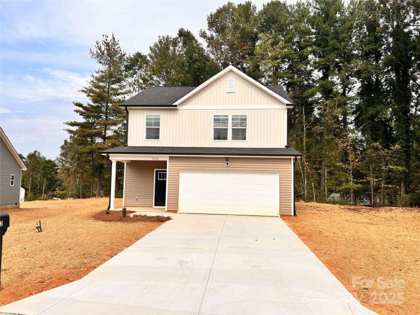 1222 Fall Day Circle, Lenoir, NC 28645.  MLS# CAR4275990, YatesRealty ID 22656. 