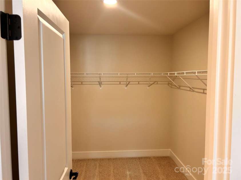 1220 Fall Day Circle, Lenoir, NC 28645.  MLS# CAR4275993, YatesRealty ID 22658. 