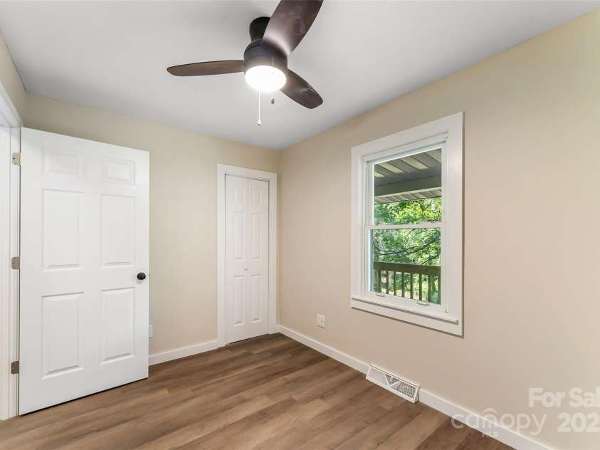 103 Emorywood Drive, Morganton, NC 28655.  MLS# CAR4276003, YatesRealty ID 22659. 