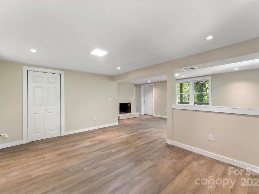 103 Emorywood Drive, Morganton, NC 28655.  MLS# CAR4276003, YatesRealty ID 22659. 