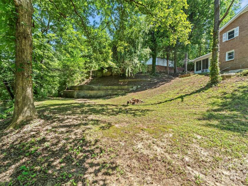 103 Emorywood Drive, Morganton, NC 28655.  MLS# CAR4276003, YatesRealty ID 22659. 