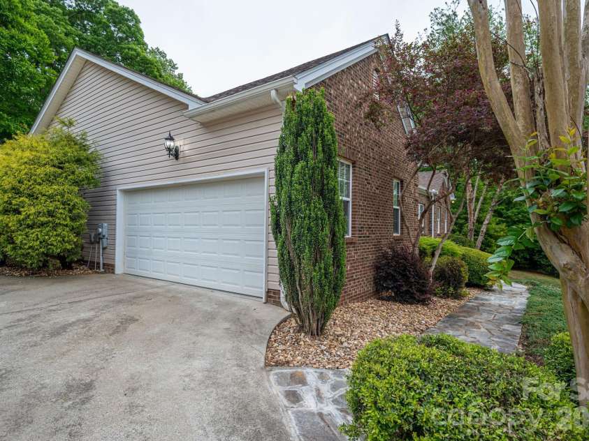 1919 Ashmere Drive, Iron Station, NC 28080.  MLS# CAR4370858, YatesRealty ID 22659. 