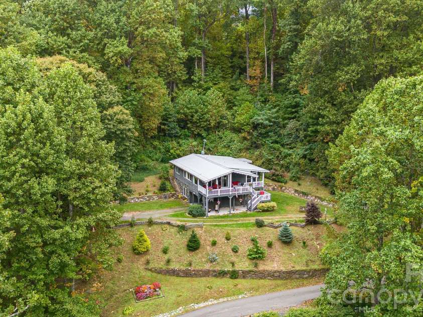 199 Alpine Drive, Little Switzerland, NC 28749.  MLS# CAR4307450, YatesRealty ID 2266. 