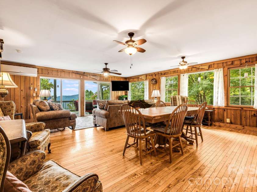 199 Alpine Drive, Little Switzerland, NC 28749.  MLS# CAR4307450, YatesRealty ID 2266. 