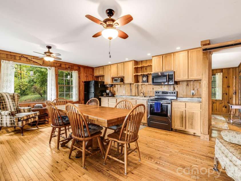 199 Alpine Drive, Little Switzerland, NC 28749.  MLS# CAR4307450, YatesRealty ID 2266. 