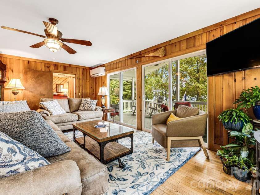 199 Alpine Drive, Little Switzerland, NC 28749.  MLS# CAR4307450, YatesRealty ID 2266. 