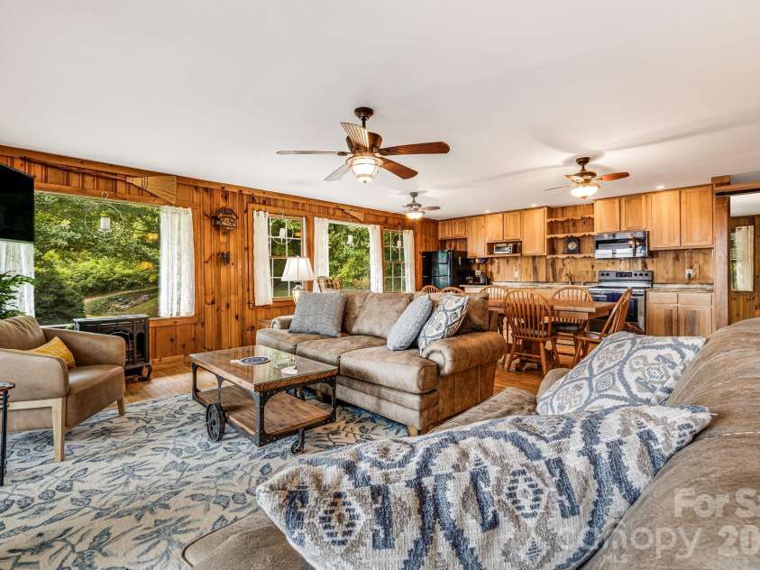 199 Alpine Drive, Little Switzerland, NC 28749.  MLS# CAR4307450, YatesRealty ID 2266. 