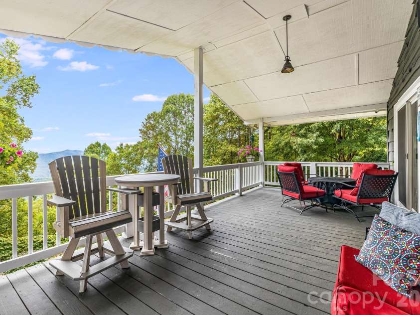 199 Alpine Drive, Little Switzerland, NC 28749.  MLS# CAR4307450, YatesRealty ID 2266. 