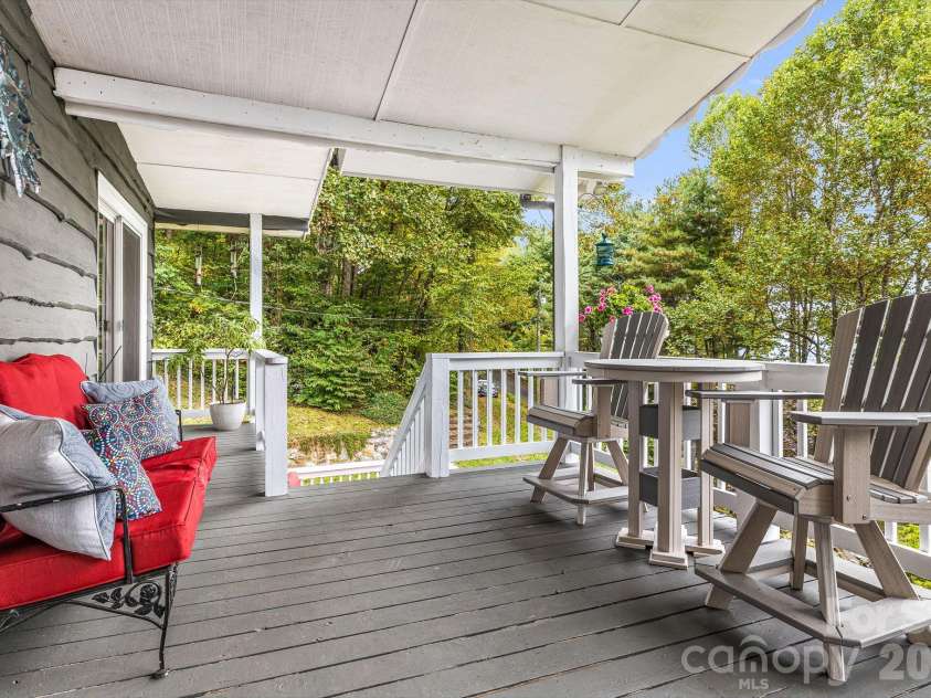 199 Alpine Drive, Little Switzerland, NC 28749.  MLS# CAR4307450, YatesRealty ID 2266. 