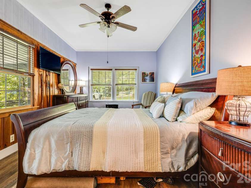 199 Alpine Drive, Little Switzerland, NC 28749.  MLS# CAR4307450, YatesRealty ID 2266. 