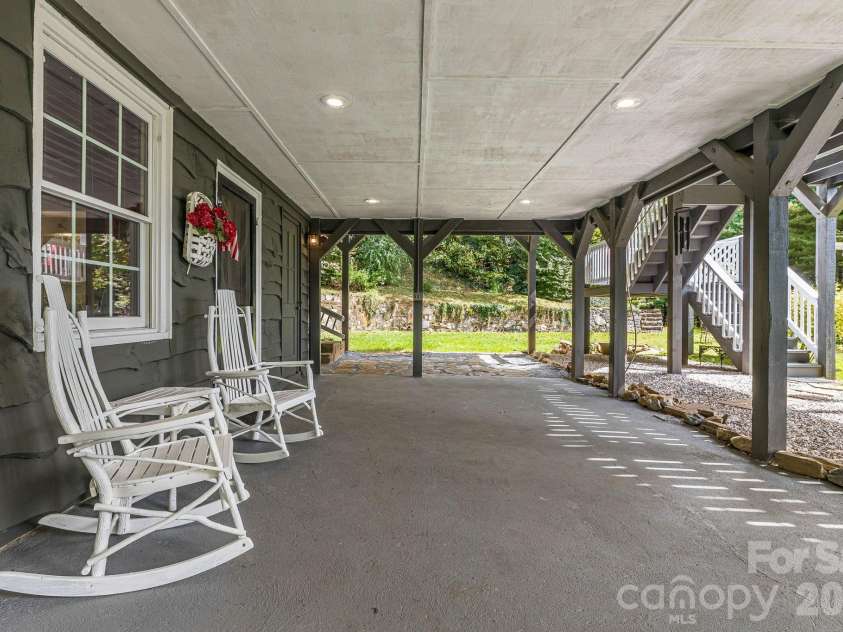 199 Alpine Drive, Little Switzerland, NC 28749.  MLS# CAR4307450, YatesRealty ID 2266. 