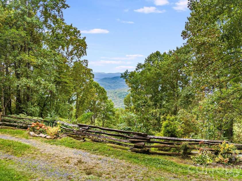 199 Alpine Drive, Little Switzerland, NC 28749.  MLS# CAR4307450, YatesRealty ID 2266. 