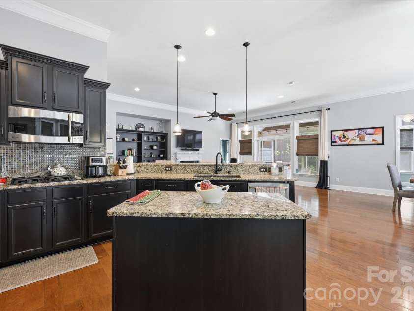 4341 Bright Road, Charlotte, NC 28214.  MLS# CAR4382010, YatesRealty ID 22660. 