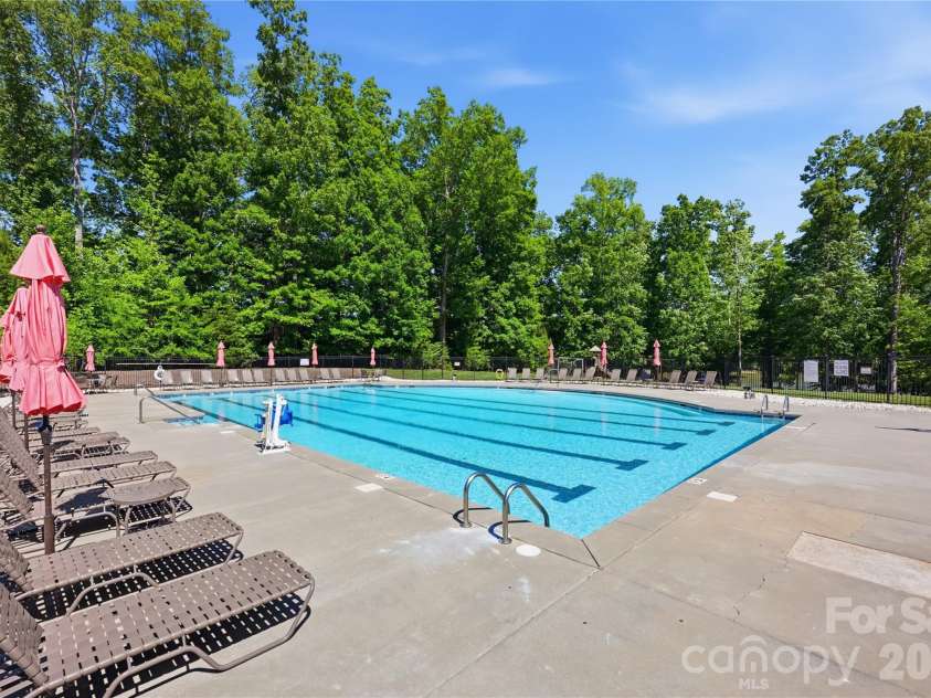 4341 Bright Road, Charlotte, NC 28214.  MLS# CAR4382010, YatesRealty ID 22660. 