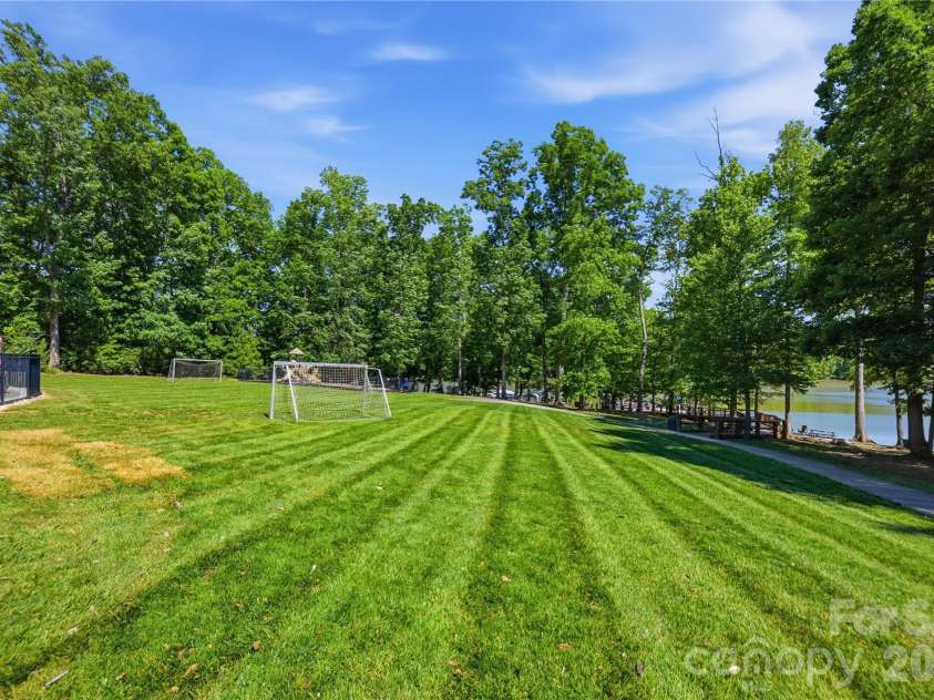 4341 Bright Road, Charlotte, NC 28214.  MLS# CAR4382010, YatesRealty ID 22660. 