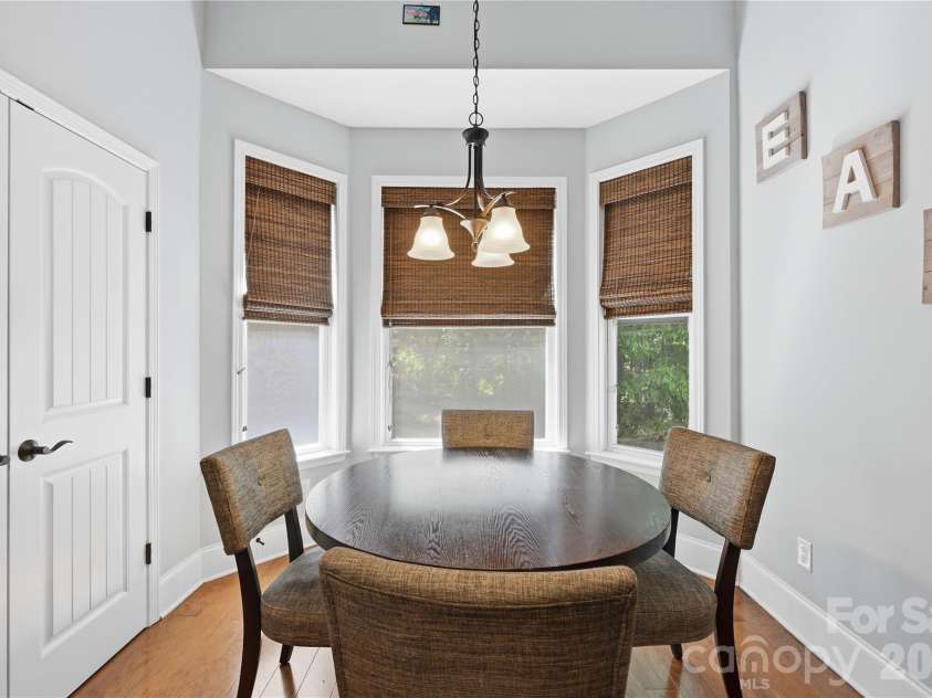 4341 Bright Road, Charlotte, NC 28214.  MLS# CAR4382010, YatesRealty ID 22660. Eat-in Breakfast Room