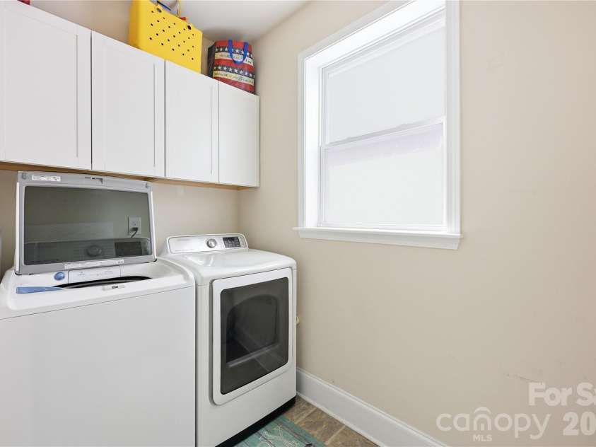 4341 Bright Road, Charlotte, NC 28214.  MLS# CAR4382010, YatesRealty ID 22660. Laundry Room