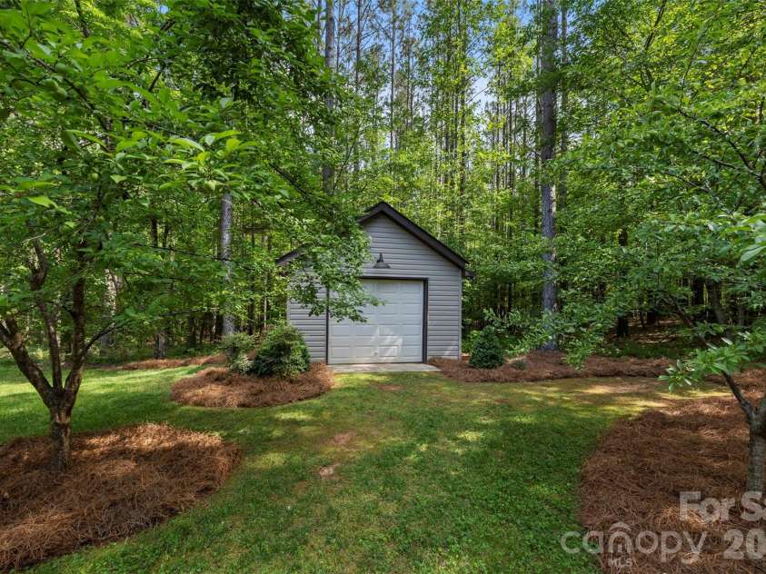 6819 Steele Road, Waxhaw, NC 28173.  MLS# CAR4380965, YatesRealty ID 22661. 