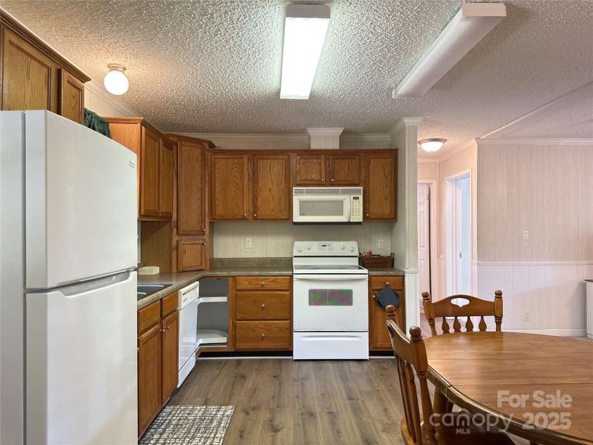 108 Scenic Drive, Bryson City, NC 28713.  MLS# CAR4274405, YatesRealty ID 22662. 