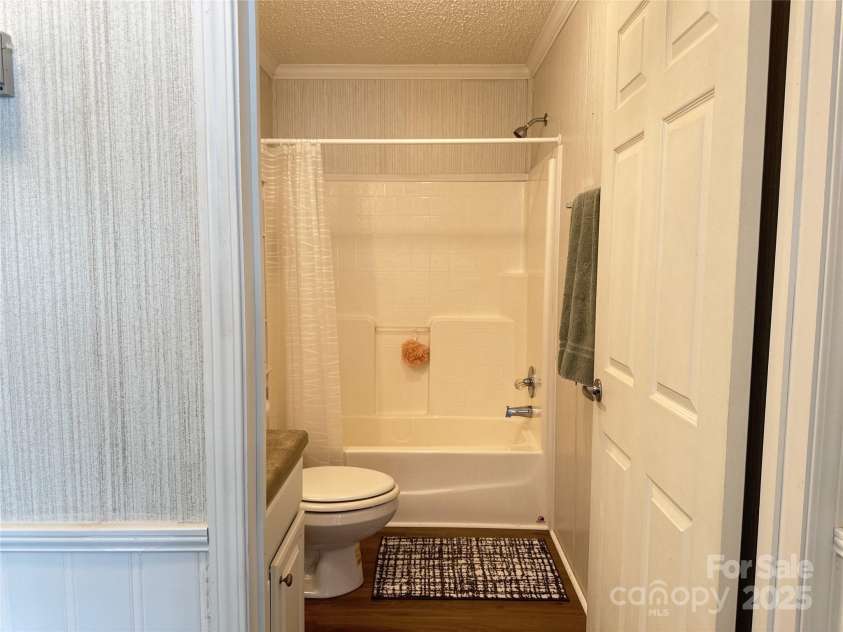 108 Scenic Drive, Bryson City, NC 28713.  MLS# CAR4274405, YatesRealty ID 22662. 