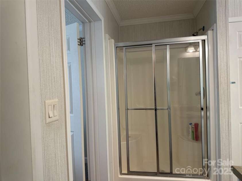 108 Scenic Drive, Bryson City, NC 28713.  MLS# CAR4274405, YatesRealty ID 22662. Primary bathroom