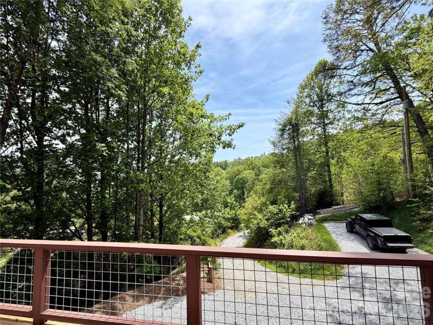 114 Phivo Drive, Balsam Grove, NC 28708.  MLS# CAR4319518, YatesRealty ID 22663. Excellent VRBO Potential!