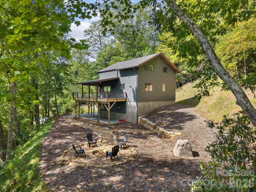114 Phivo Drive, Balsam Grove, NC 28708.  MLS# CAR4423780, YatesRealty ID 22663. 