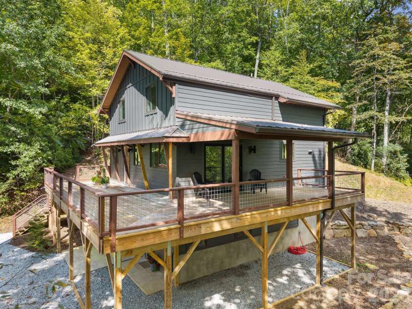 114 Phivo Drive, Balsam Grove, NC 28708.  MLS# CAR4423780, YatesRealty ID 22663. 