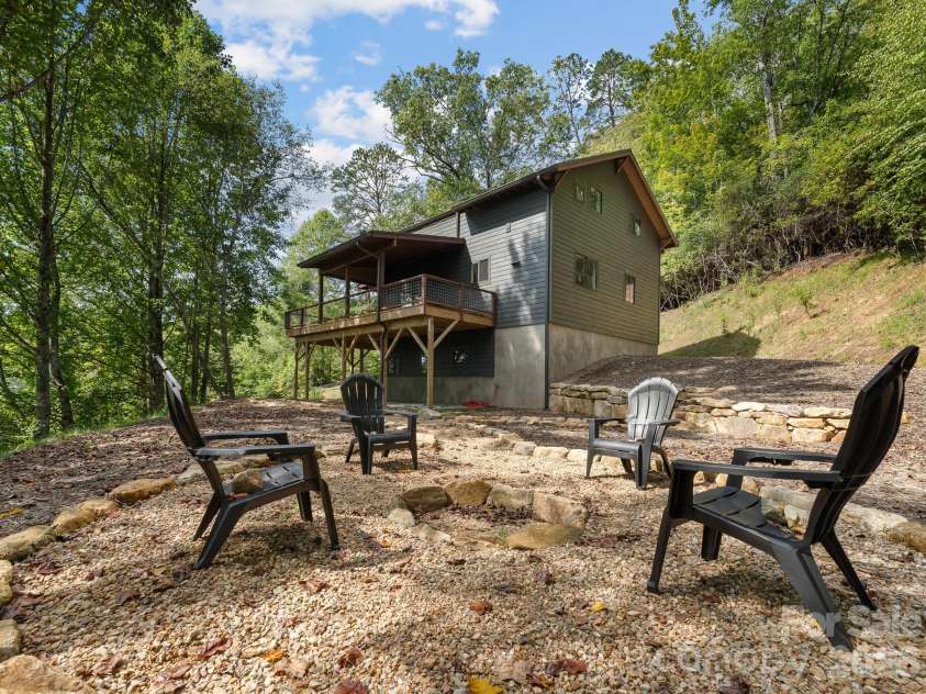114 Phivo Drive, Balsam Grove, NC 28708.  MLS# CAR4423780, YatesRealty ID 22663. 