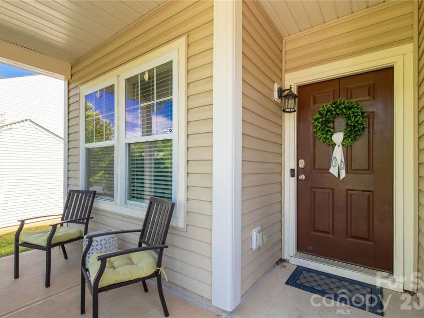 493 Dutch White Drive, Clover, SC 29710.  MLS# CAR4375492, YatesRealty ID 22664. 